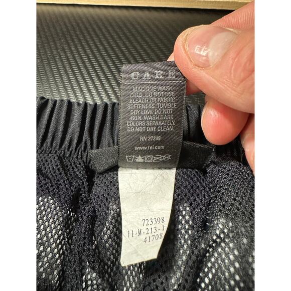 REI Pull On Rain Pants Lined Black Size Large Adjustable Waist Packable Hiking - Picture 4 of 14